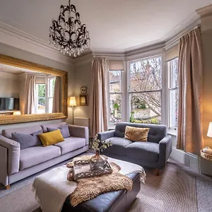  Holiday home Victorian Townhouse 5 Bedrooms United Kingdom